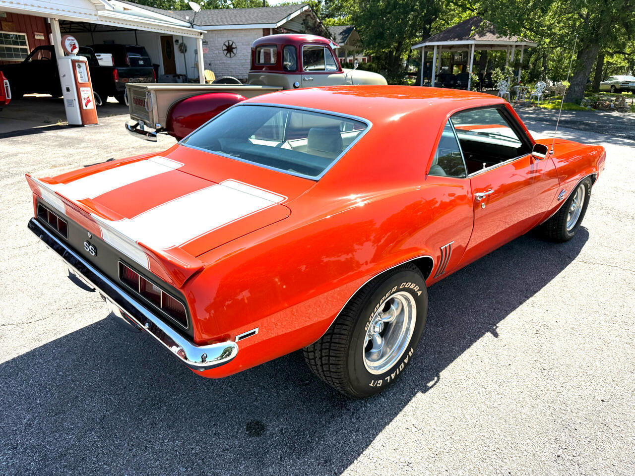 Chevrolet-Camaro-1969-American-Muscle-Car-5