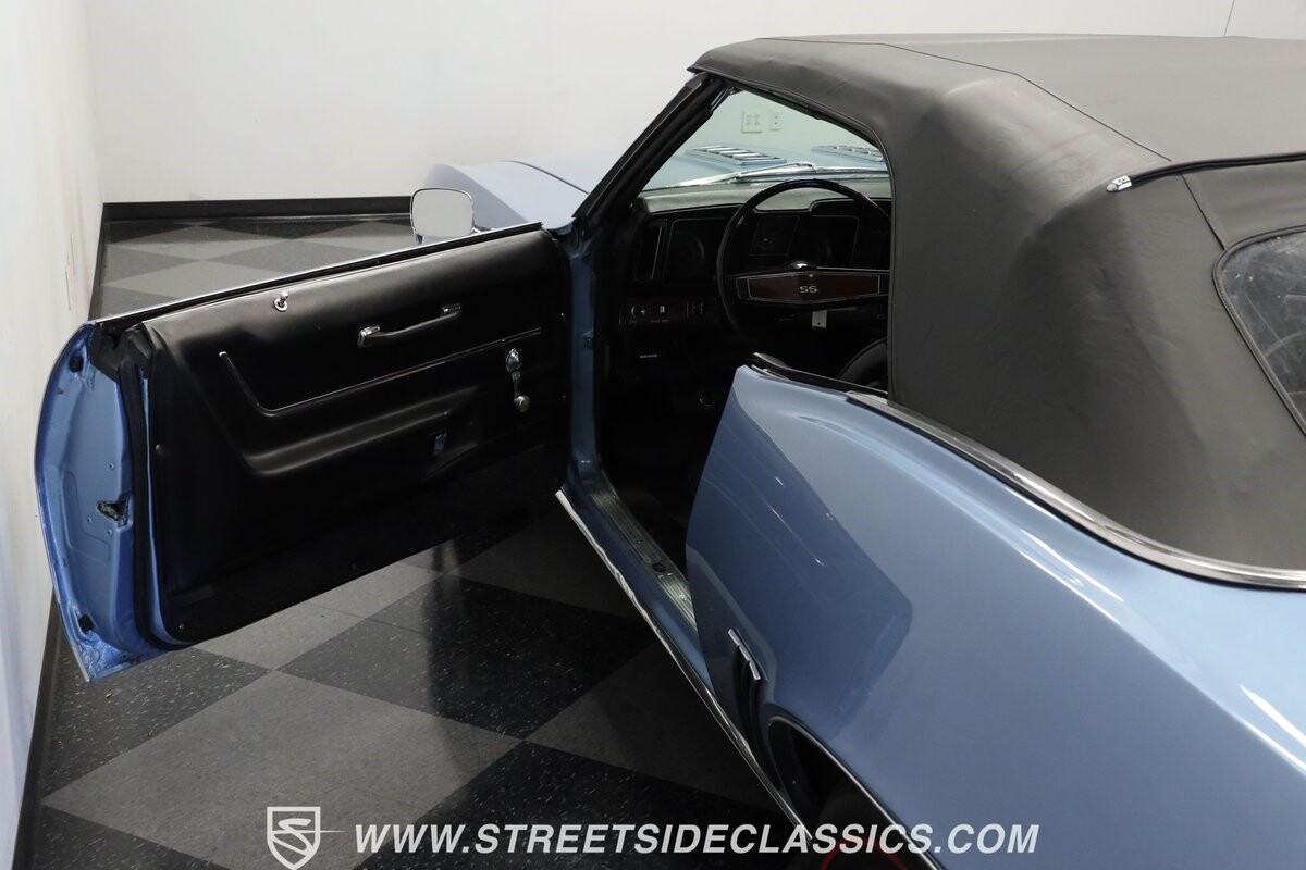Chevrolet-Camaro-1969-Convertible-32