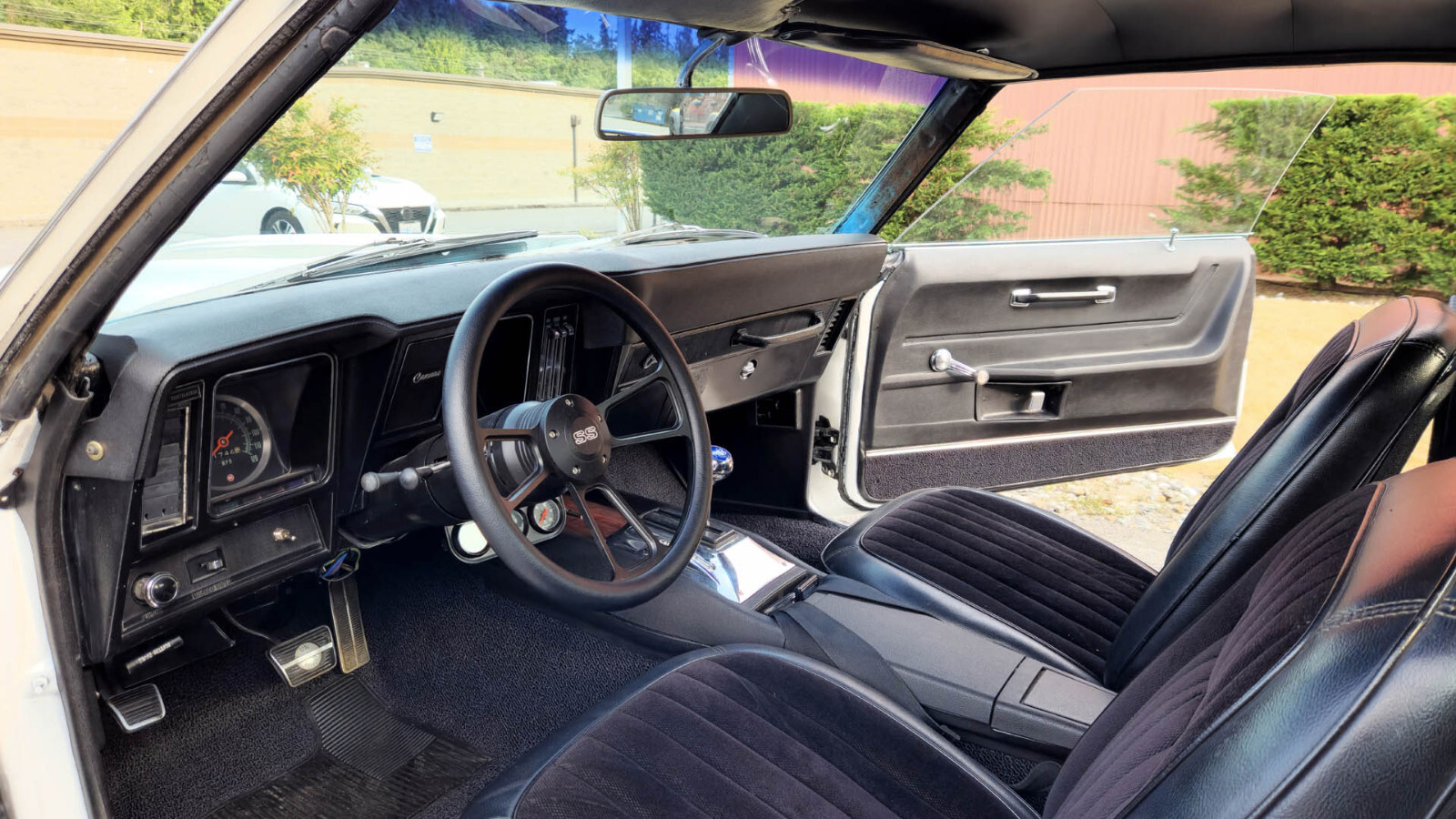 Chevrolet-Camaro-1969-Coupe-10