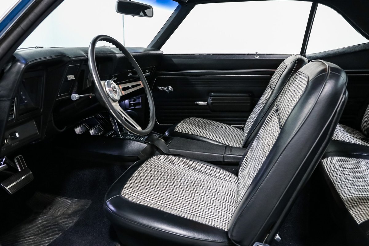 Chevrolet-Camaro-1969-Coupe-13