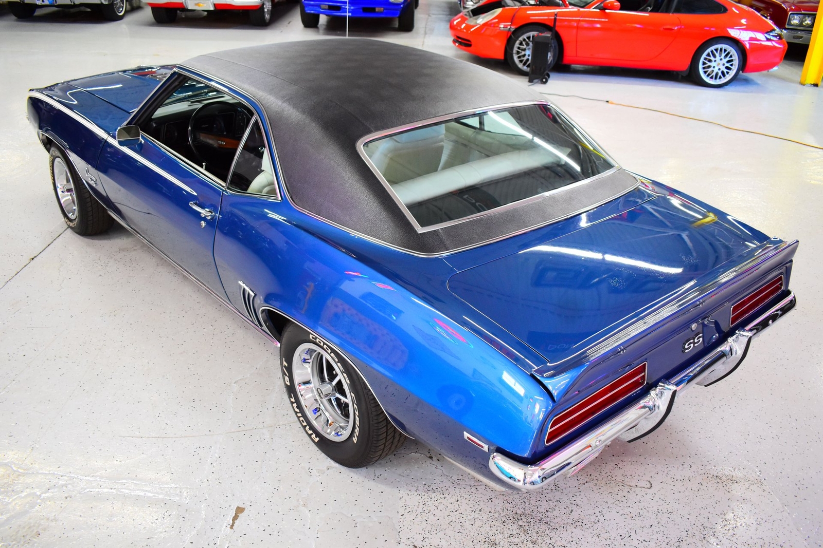 Chevrolet-Camaro-1969-Coupe-17