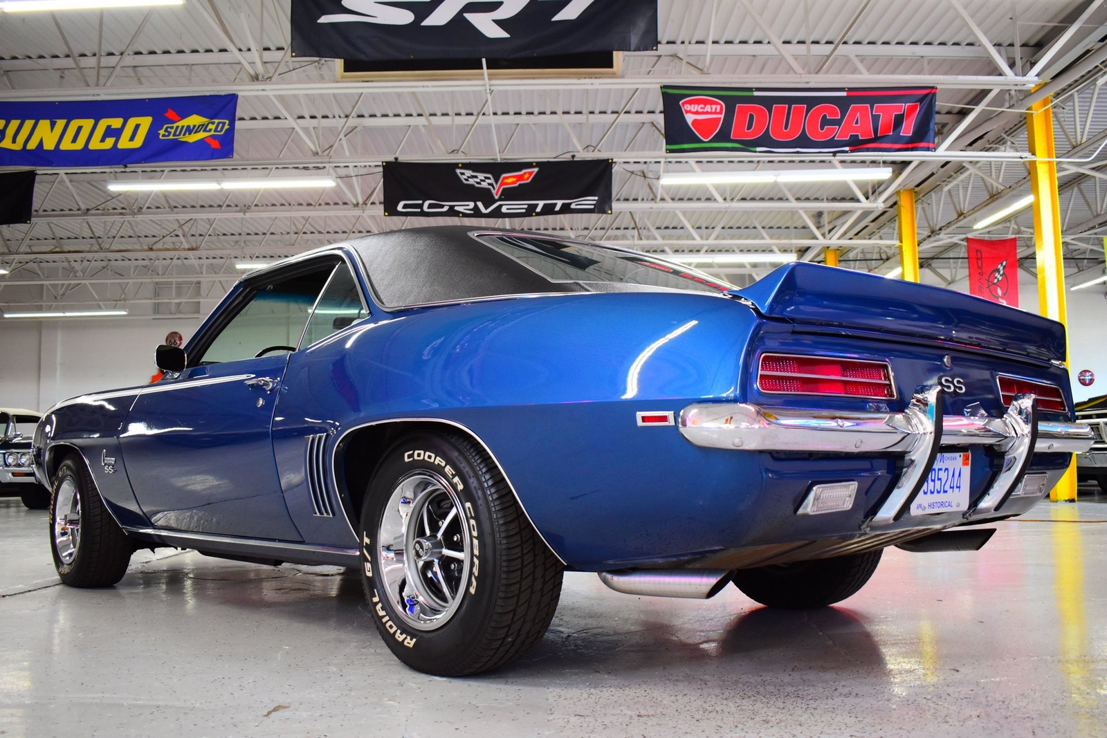 Chevrolet-Camaro-1969-Coupe-18