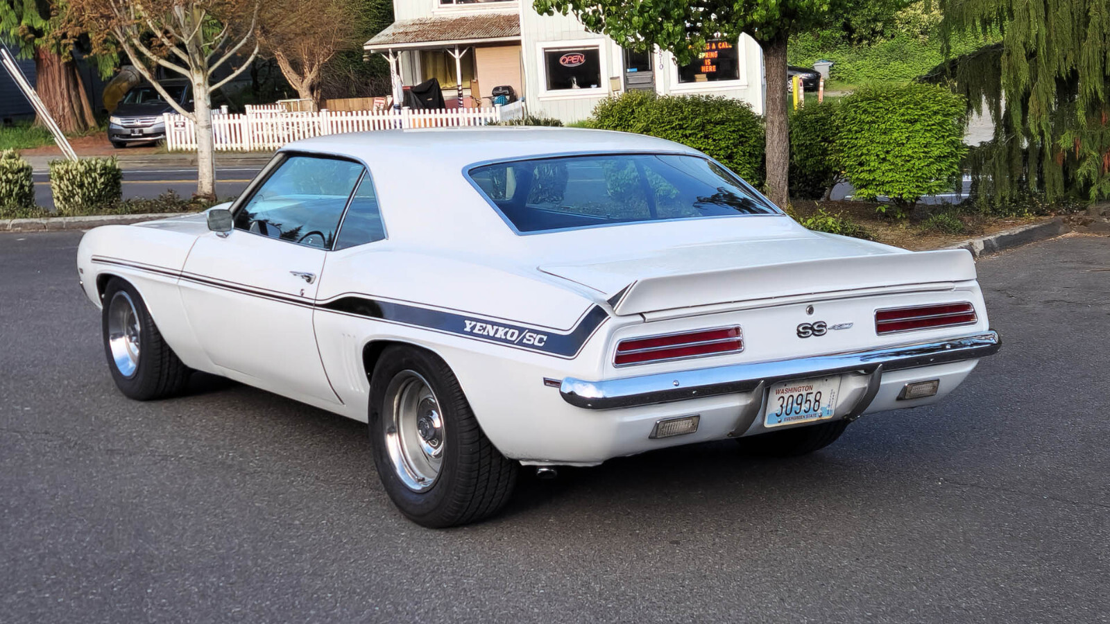 Chevrolet-Camaro-1969-Coupe-7