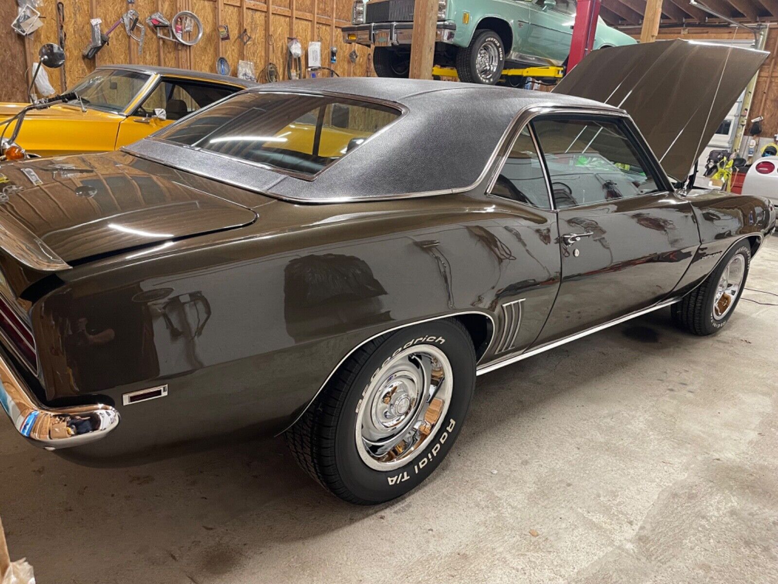 Chevrolet-Camaro-1969-Coupe-9