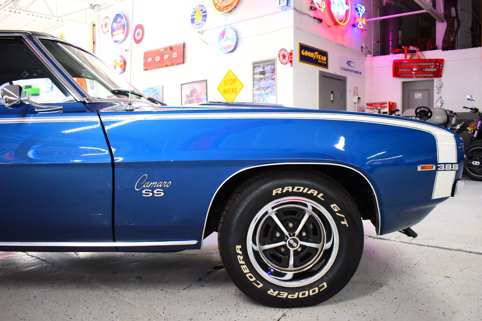 Chevrolet-Camaro-1969-Coupe-9