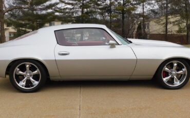 Chevrolet-Camaro-1970-coupe-16