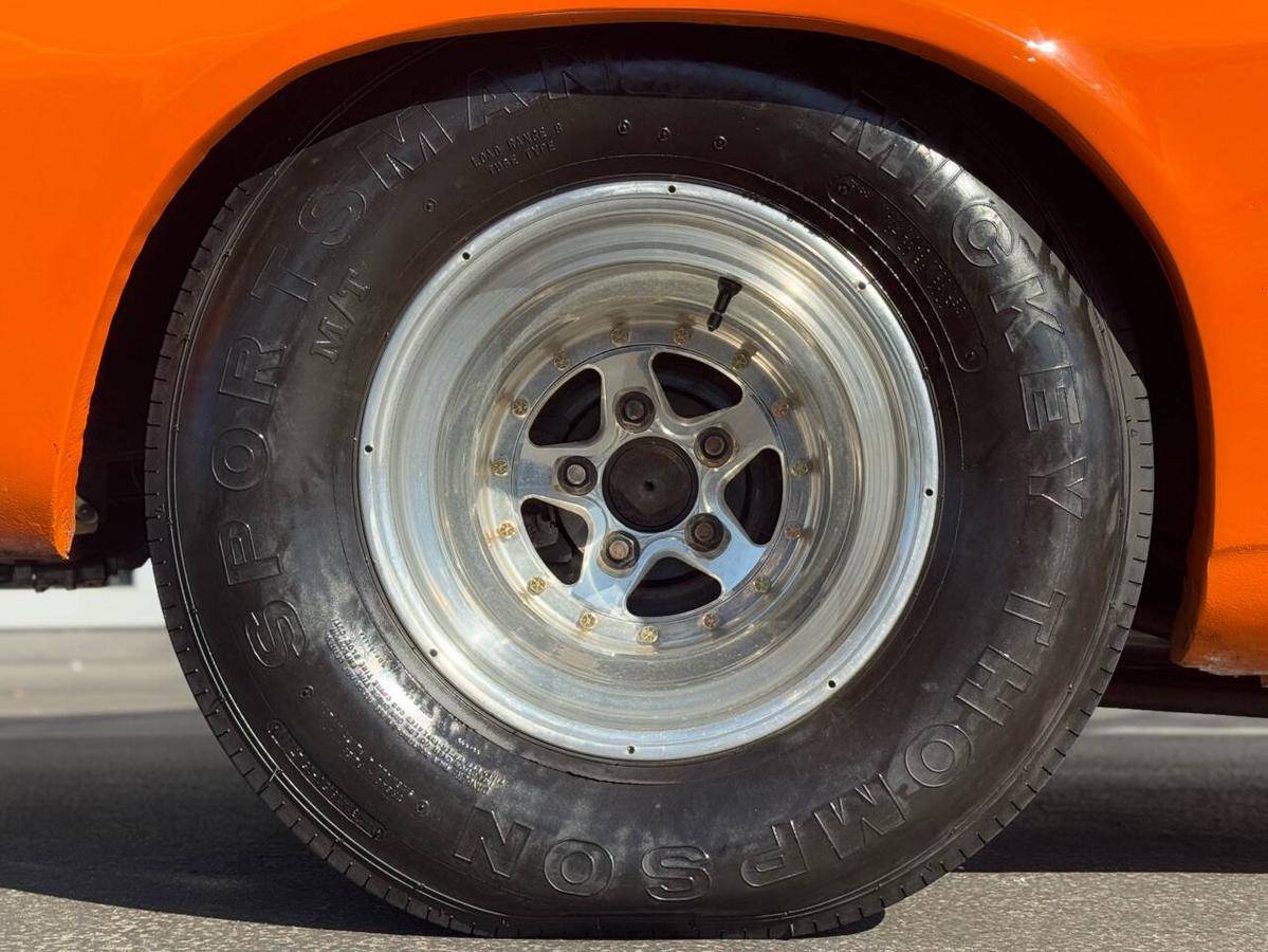 Chevrolet-Camaro-1970-orange-1