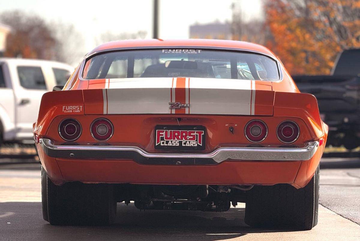 Chevrolet-Camaro-1970-orange-16