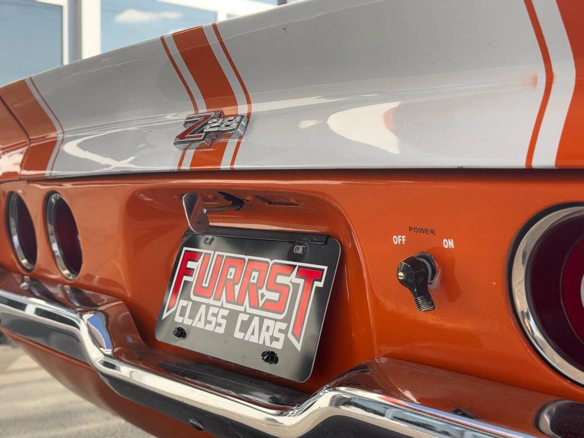 Chevrolet-Camaro-1970-orange-5