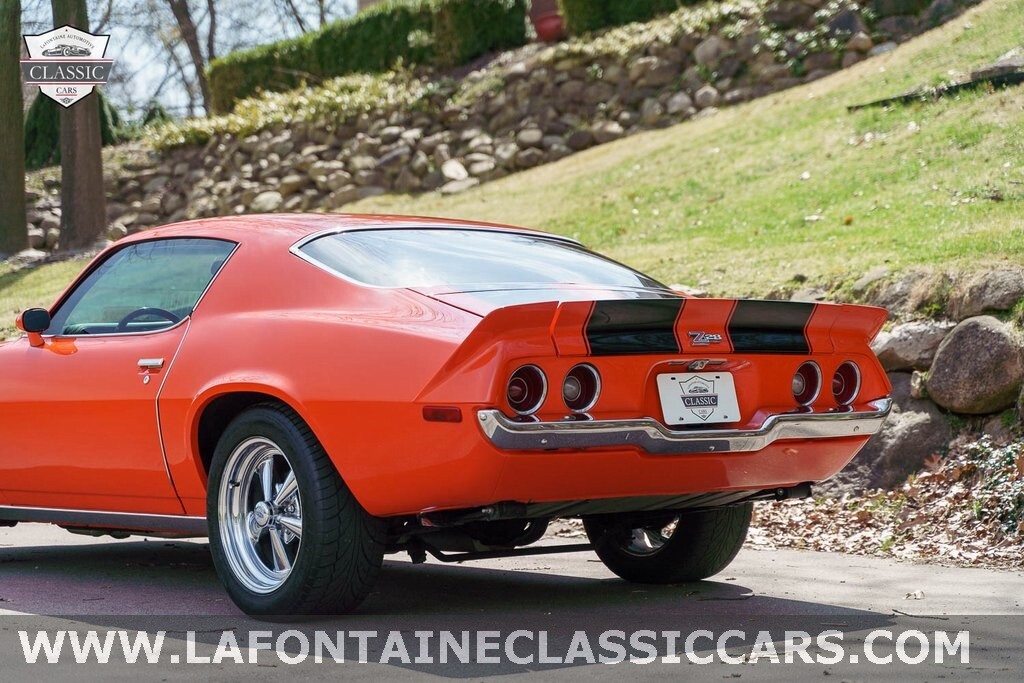 Chevrolet-Camaro-1971-12
