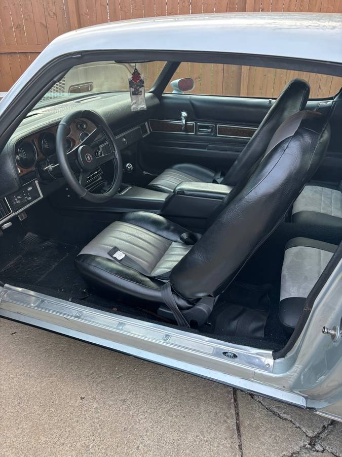 Chevrolet-Camaro-1973-custom-3