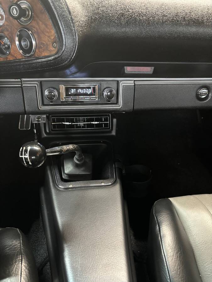 Chevrolet-Camaro-1973-custom-9