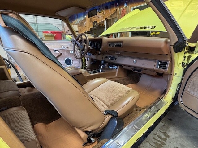 Chevrolet-Camaro-1974-Coupe-14