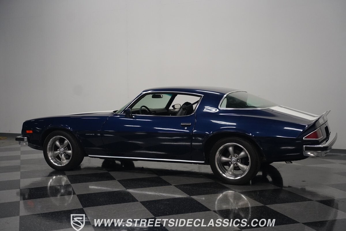 Chevrolet-Camaro-1976-Coupe-10