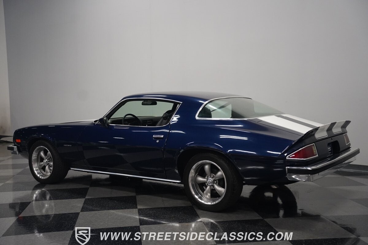 Chevrolet-Camaro-1976-Coupe-11