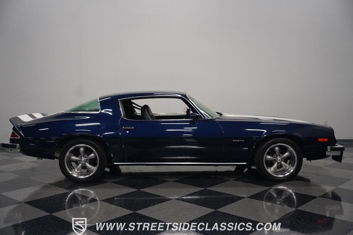 Chevrolet-Camaro-1976-Coupe-17
