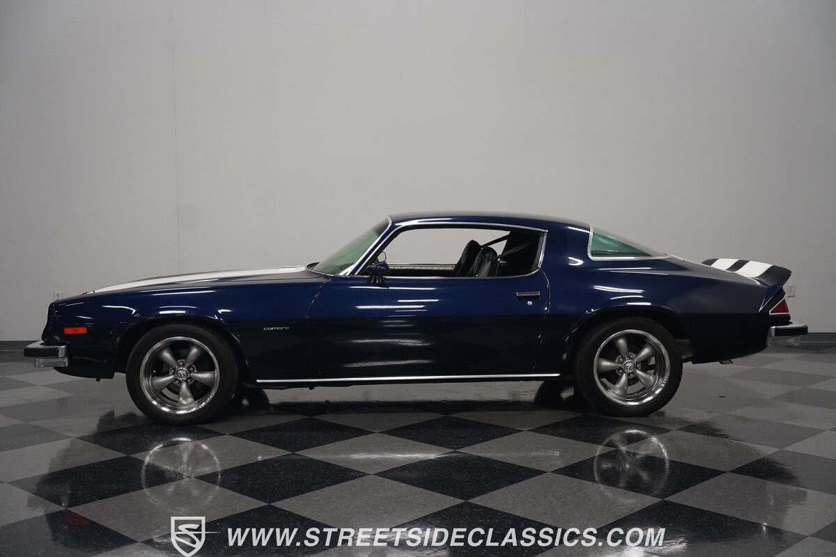 Chevrolet-Camaro-1976-Coupe-2