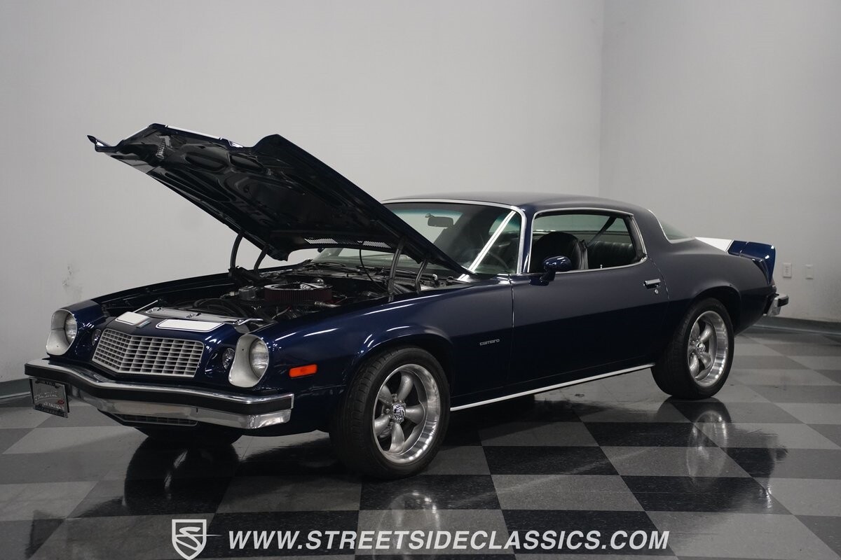 Chevrolet-Camaro-1976-Coupe-35