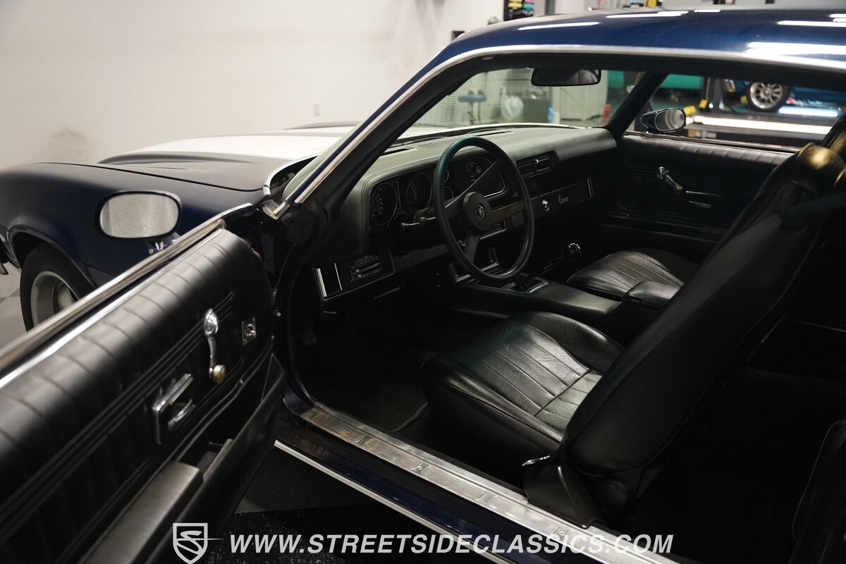 Chevrolet-Camaro-1976-Coupe-4