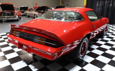 Chevrolet-Camaro-1978-Coupe-13