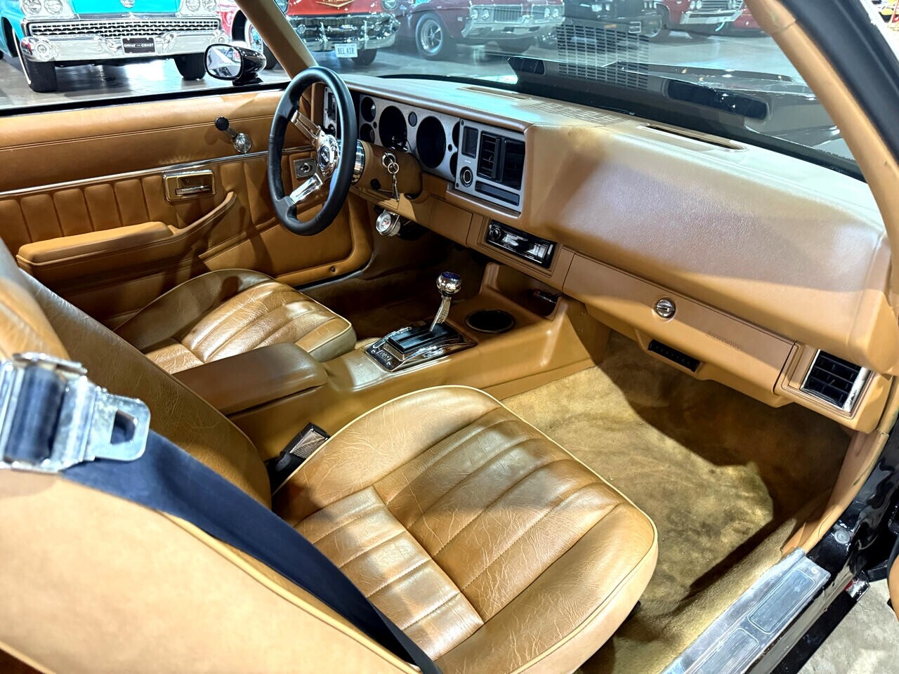 Chevrolet-Camaro-1979-American-Muscle-Car-11