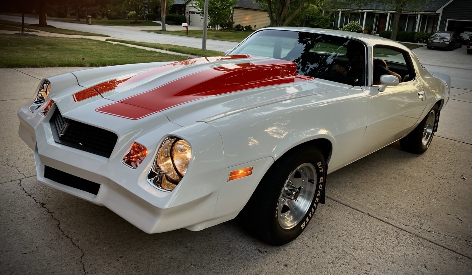 Chevrolet-Camaro-1981-1