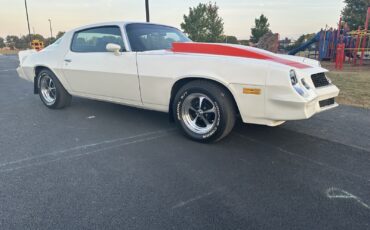Chevrolet-Camaro-1981-3