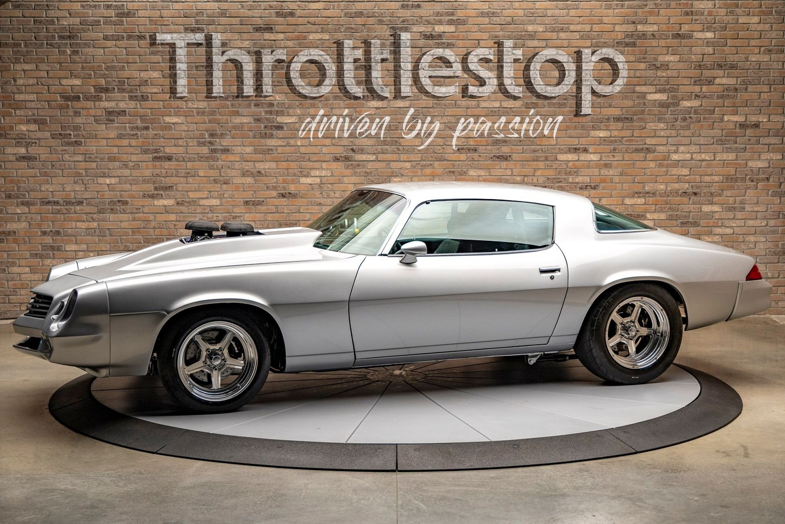 Chevrolet-Camaro-1981-Coupe