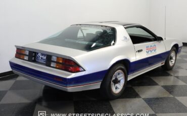 Chevrolet-Camaro-1982-Coupe-10