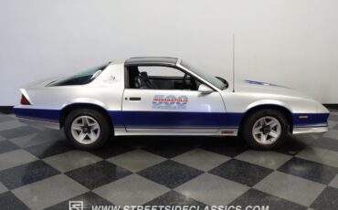 Chevrolet-Camaro-1982-Coupe-12