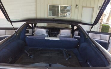 Chevrolet-Camaro-1982-Coupe-18