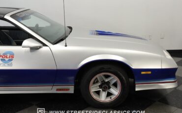 Chevrolet-Camaro-1982-Coupe-28