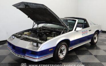 Chevrolet-Camaro-1982-Coupe-29