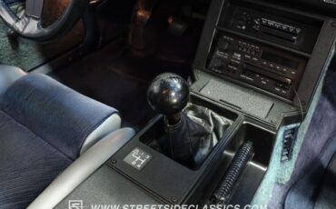 Chevrolet-Camaro-1982-Coupe-39