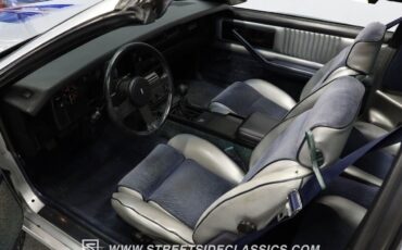 Chevrolet-Camaro-1982-Coupe-4
