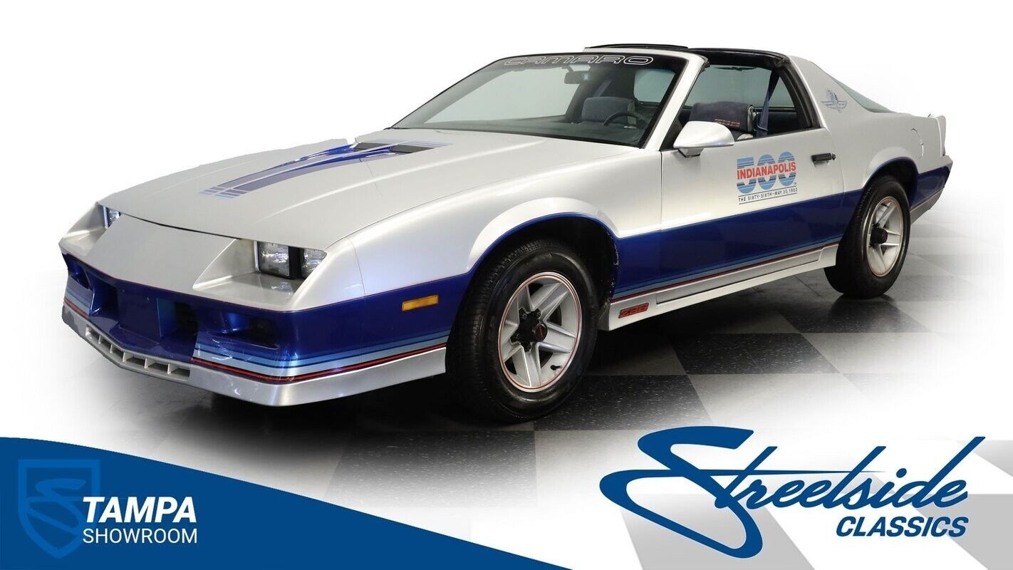 Chevrolet-Camaro-1982-Coupe