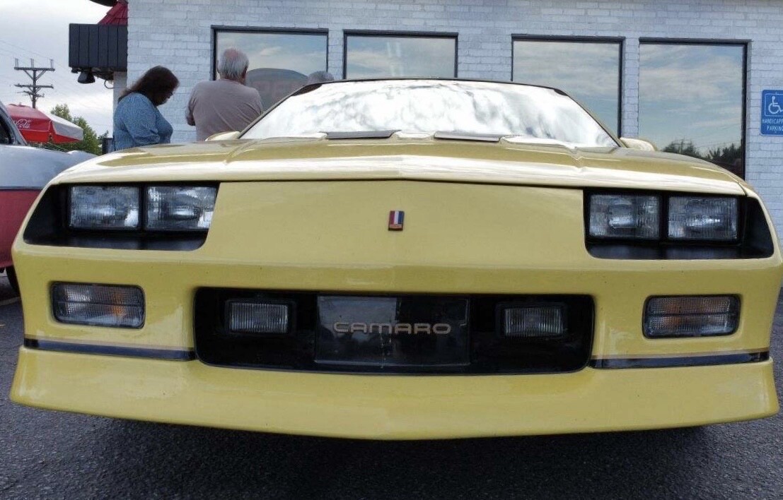 Chevrolet-Camaro-1985-1