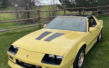 Chevrolet-Camaro-1985-13
