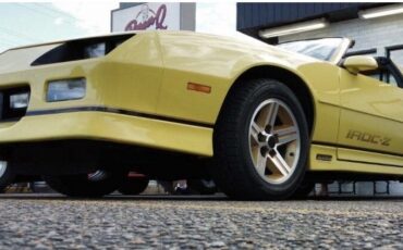 Chevrolet-Camaro-1985-2