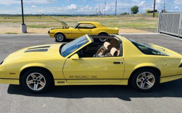 Chevrolet-Camaro-1985-3