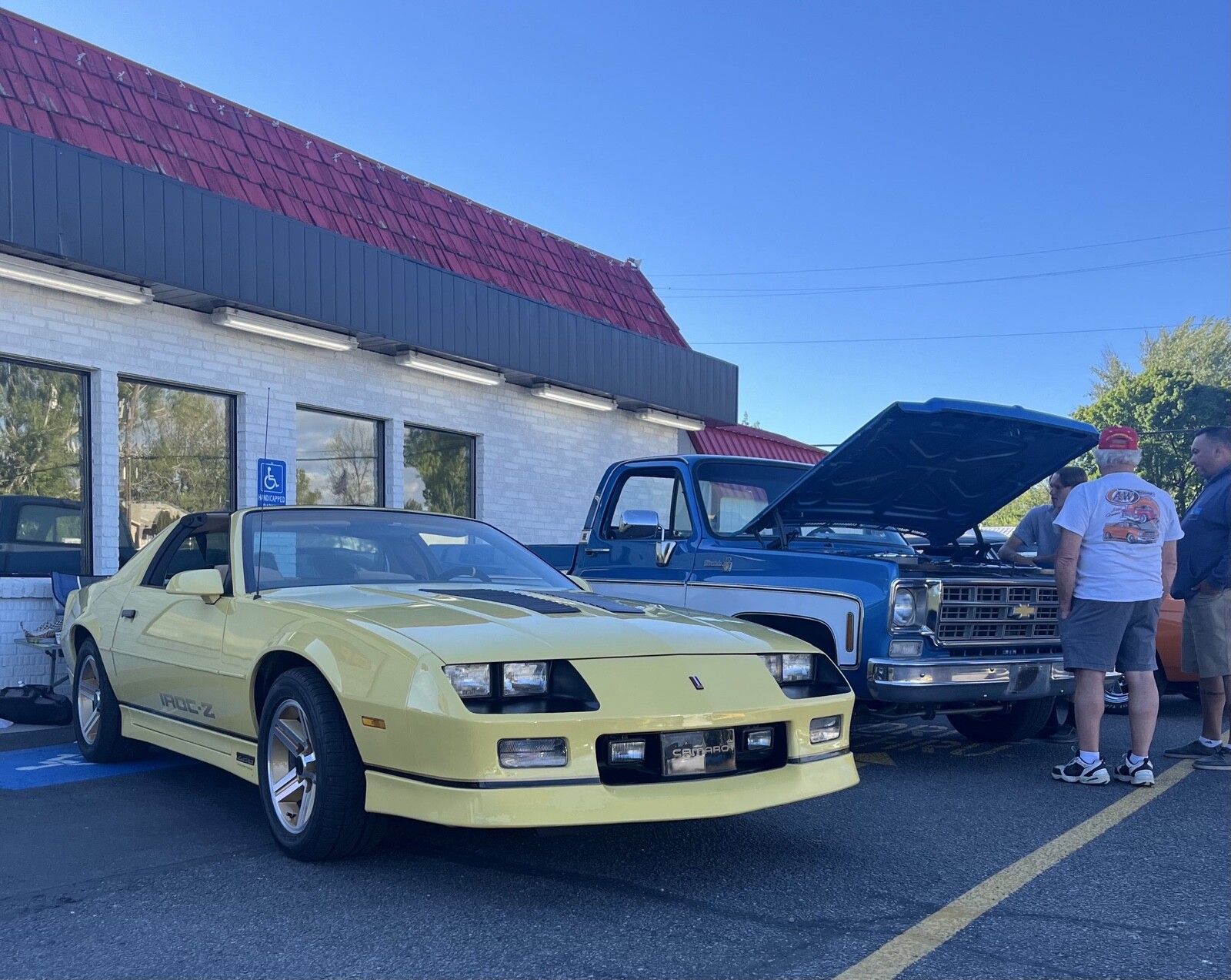 Chevrolet-Camaro-1985-4