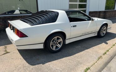 Chevrolet-Camaro-1985-Coupe-10