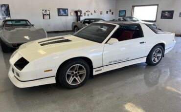 Chevrolet-Camaro-1985-Coupe-22
