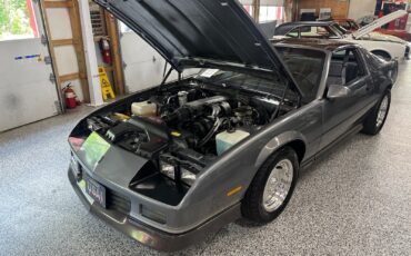 Chevrolet-Camaro-1985-Coupe-34