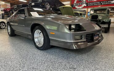 Chevrolet-Camaro-1985-Coupe