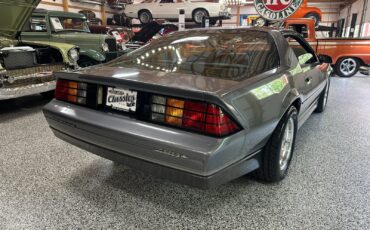 Chevrolet-Camaro-1985-Coupe-6