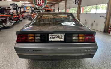 Chevrolet-Camaro-1985-Coupe-7