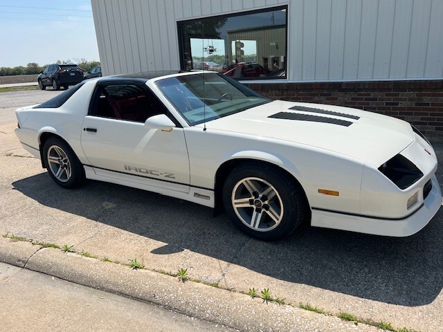 Chevrolet-Camaro-1985-Coupe-8