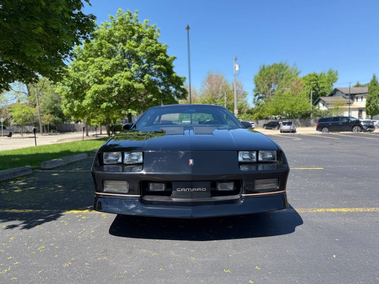 Chevrolet-Camaro-1985-Hatchback-1