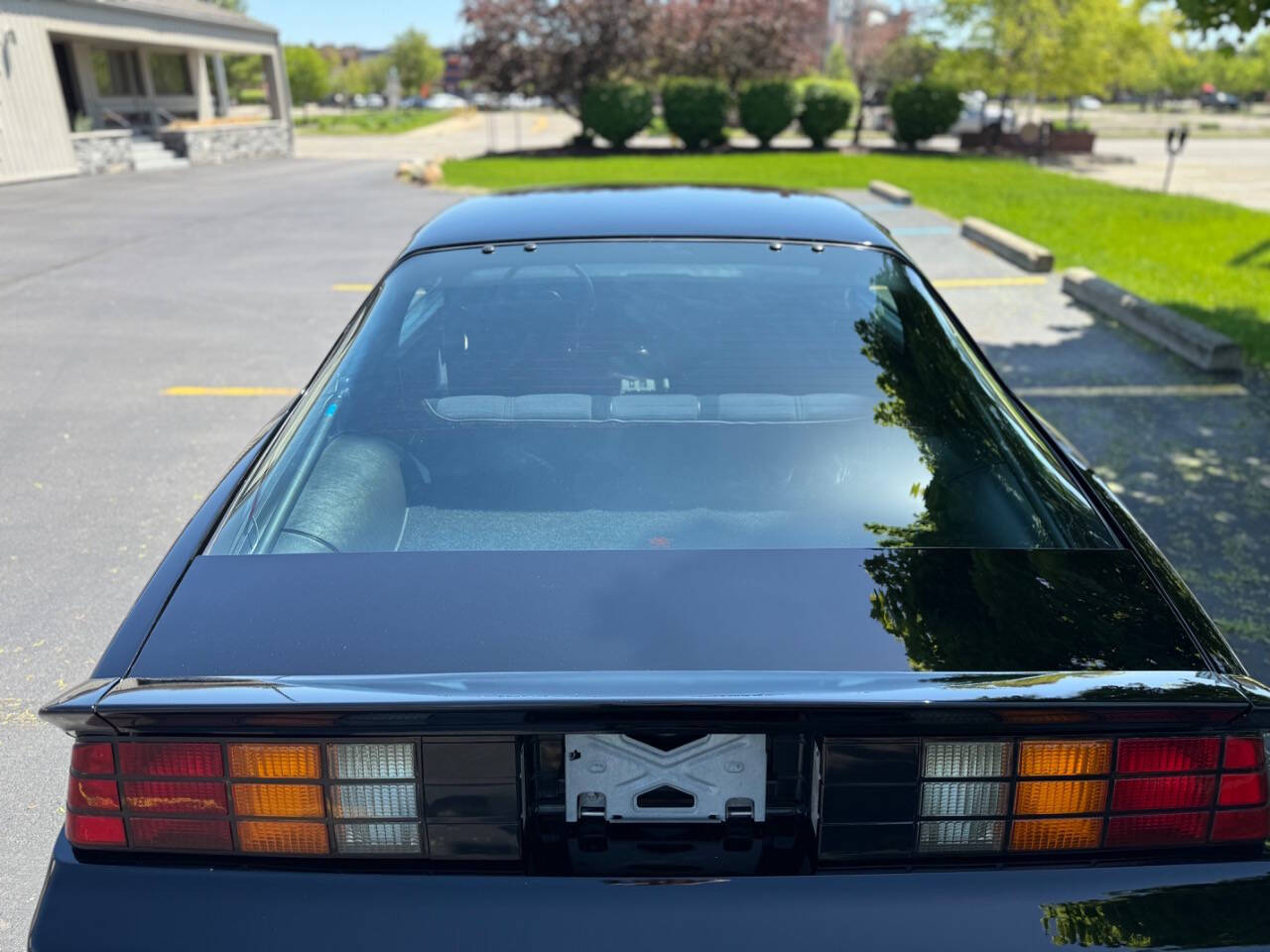 Chevrolet-Camaro-1985-Hatchback-11